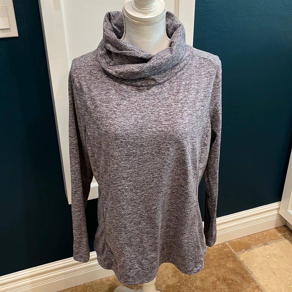 Apana long sleeve fleece top